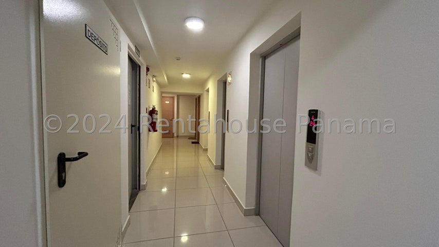 Exclusive Apartment in Via España